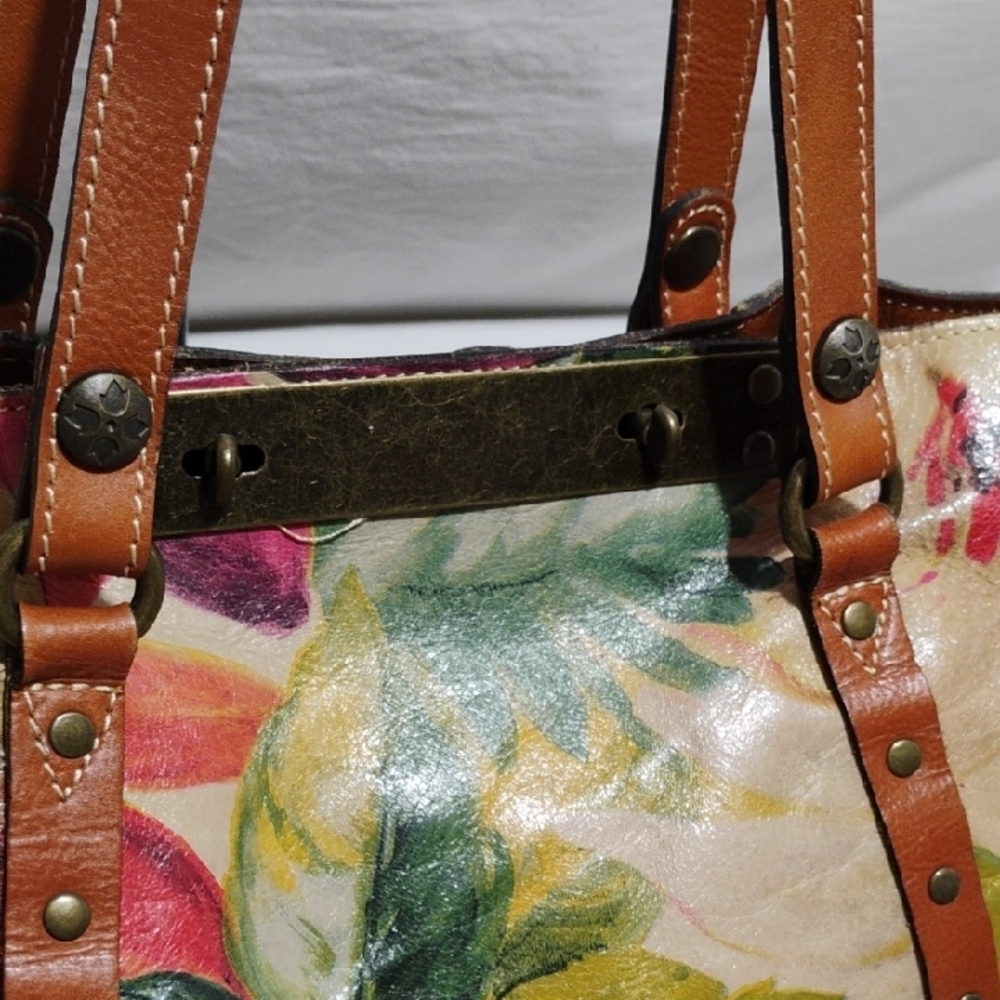 SALE! Patricia Nash Benvenuto Smooth Floral Leather Tote Hardly Used - Picture 4 of 16